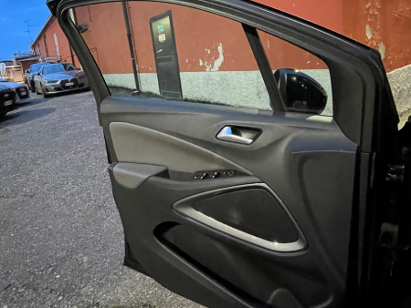 Opel Crossland X 1.2 Innovation s&s 130 CV AUTO - immagine 9